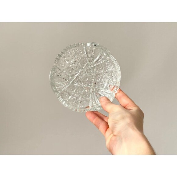 Early American Pressed Glass (EAPG) Vintage Sawtooth Edge Catchall Classic Bowl - Picture 8 of 10